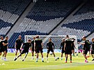 etí fotbalisté bhem tréninku v Glasgow ped utkáním se Skotskem