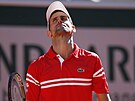 Zklamaný Novak Djokovi ve finále muské dvouhry Roland Garros