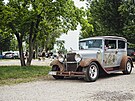 Jedním z nejstarích voz srazu byl tento Studebaker (1928), který pijel z...