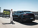Rekordní jízda Porsche Cayenne