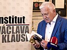 Co je v životě nejcennější? Osmdesátník Klaus vydal čtyři nové knihy. (17....