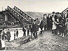 Zcen most pes eku Ostravici v Kunich 11. kvtna 1925