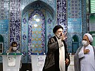 V Íránu volí nového prezidenta. Na snímku je kandidát Ebráhím Raísí. (18....