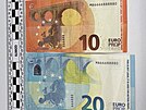 Filmov verze eurovch bankovek nemaj ochrann prvky. Vpravo je npis This is...