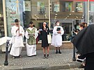 Skupina recesist pevleench za duchovn ze skupiny RFK prola v nedli Brnem...