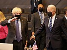Americká hlava státu Joe Biden s britským premiérem Borisem Johnsonem na...