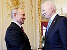 Prezidenti USA a Ruska Joe Biden a Vladimir Putin se seli v enevské vile La...