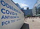 Fronta ped odbrovým místem pro covid testování na Andlu (18. ervna 2021)