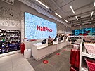 Nový polský obchod HalfPrice nabídne irokou nabídku bytových doplk. (17....
