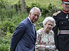 Princ Charles a královna Albta II. (Cornwall, 11. ervna 2021)