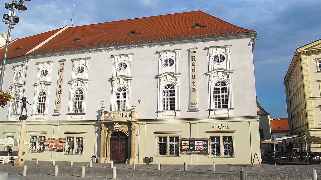 Budova divadla Reduta