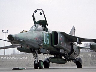 MiG-27K z výzbroje Skupiny sovětských vojsk v Německu. Letouny stejného typu...