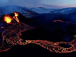 Erupce islandské sopky Fagradalsfjall v údolí Geldingadalir