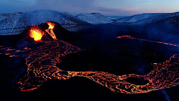Erupce islandské sopky Fagradalsfjall v údolí Geldingadalir
