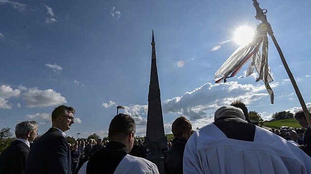 V Tupesch maj nov pamtnk, kter pipomn nvtvu papee Jana Pavla II. v roce 1990.