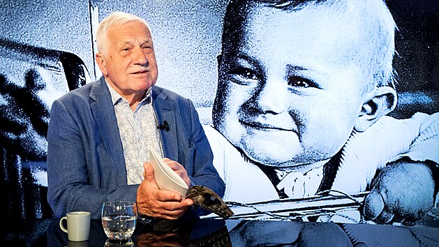 V�clav Klaus, b�val� prezident �R hostem po�adu Rozst�el. Moderuje Jaroslav Plesl.