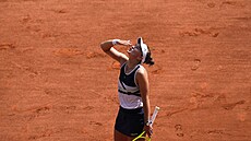 SENZACE. Barbora Krejíková slaví titul z grandslamového Roland Garros. 