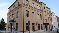 Rekonstrukce bytového domu na Mírovém námstí v Postoloprtech na Lounsku stála...