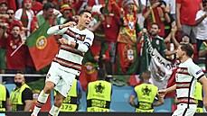 Cristiano Ronaldo slaví gól na Euru 2021 proti Maďarsku.