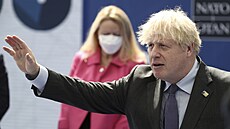 Britský premiér Boris Johnson pijídí na summit elních pedstavitel zemí...