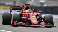 Charles Leclerc z Ferrari v kvalifikaci Velké ceny Francie F1.