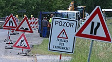 Dopravní omezení u Nýrska na Klatovsku. (10. 6. 2021)