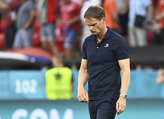 Zasmuilý nizozemský kou Frank de Boer po prohe v osmifinále ME s eskem