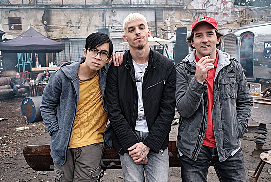 Luká� Duy Anh Tran, Janek Gregor a Matou� Ruml ve filmu Ubal a zmiz