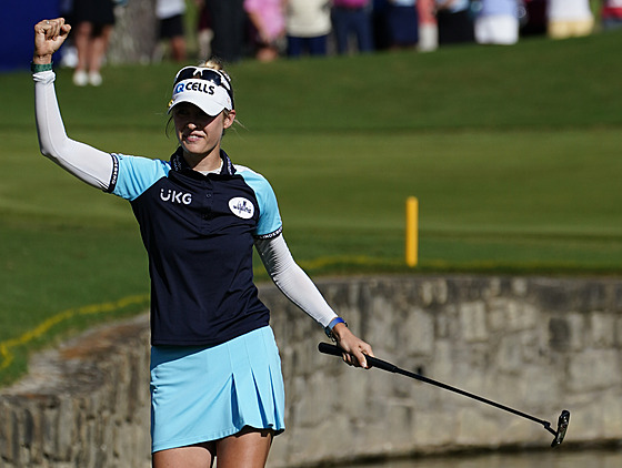 Nelly Kordová jako vítzka majoru KPMG Women's PGA Championship