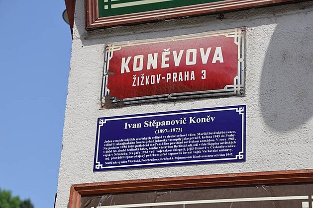 Radnice Prahy 3 nechala do Konvovy ulice nainstalovat tabulku vysvtlující...