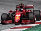 �pan�l Carlos Sainz z Ferrari b�hem kvalifikace na Velkou cenu �týrska Formule 1
