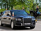 Putinovu limuzínu Aurus Senat L700 s motorem V8 4,4 l ve spojení s...