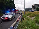 U nehody na Praze 4 zasahovali hasii i záchranná sluba. (22. ervna 2021)