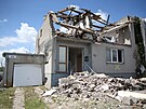 Zdevastovan� domy v obci Lu�ice na ji�n� Morav�, kterou se ve �tvrtek ve�er...