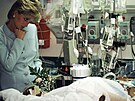 Princezna Diana v nemocnici Cook County Hospital (Chicago, 5. ervna 1996)