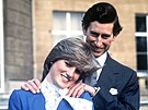 Lady Diana Spencerová a britský princ Charles se zasnoubili 24. února 1981.