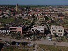 Zábry z dronu ukazují zkázu po ádní tornáda v Moravské Nové Vsi. O místu se...