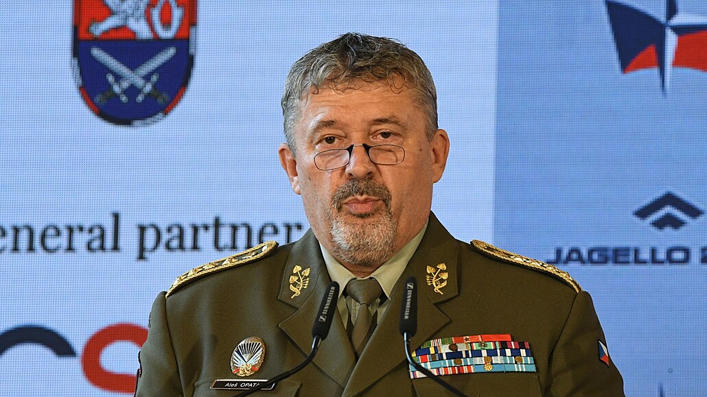 Náčelník Generálního štábu Aleš Opata na národní konferenci Naše bezpečnost...