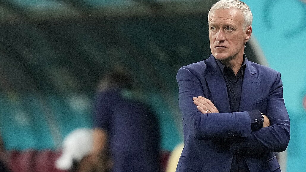Nespokojený trenér Francie Didier Deschamps.