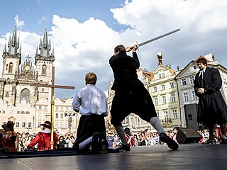 Na Staroměstském náměstí proběhla rekonstrukce popravy 27 českých pánů. (21....