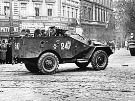 BTR-40 byl obrněný transportér, který Sověti vyvinuli po druhé světové válce na...