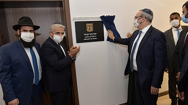 Izraelský ministr zahraničí Jair Lapid ve Spojených arabských emirátech otevřel velvyslanectví Izraele. (29. června 2021)