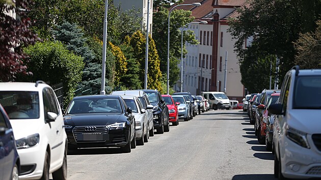 Z ulic brnnsk Masarykovy tvrti se stv parkovit park and ride. idii tu bezplatn zaparkuj a do centra jedou tramvaj.