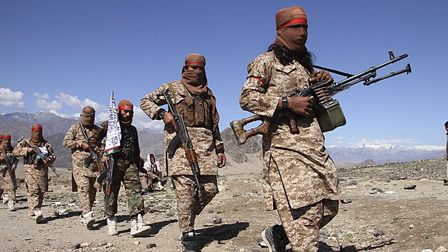 Tálibán cítí šanci. Bojovníci povstaleckého hnutí věří, že po odchodu Američanů obsadí celou zemi.