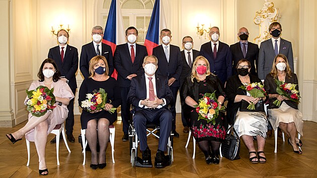 Setkání členů vlády s prezidentem Milošem Zemanem na zámku v Lánech (28. června 2021)