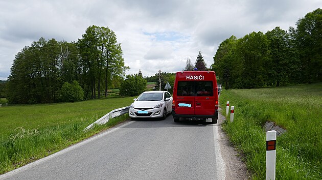 Ble se dvma sty obyvateli aluje tborsk odbor dopravy, e dopustil, aby doasn zmnn trasa a provoz tkch aut ohroovaly chodce a niily obecn majetek. Kauzou se zabv krajsk soud.