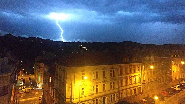 Bouřka v Praze (29. června 2021)