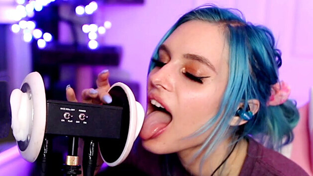 Streamerky na Twitchi olizuj� mikrofony