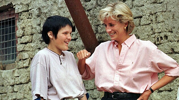 Patnctilet ob nlapn miny Mirzeta Gabelicov a princezna Diana (Zenica, 10. srpna 1997)