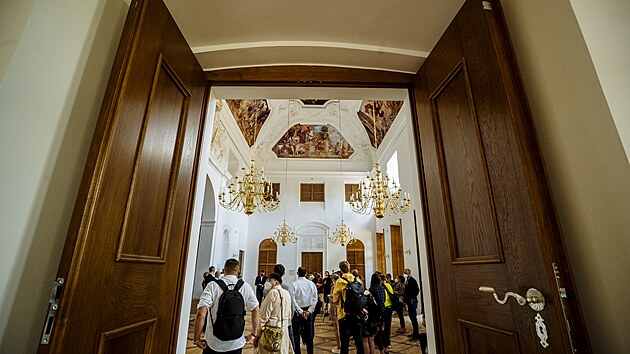 Po rekonstrukci byl 24. června 2021 představen hlavní sál Šlechtovy restaurace v pražské Stromovce (24. 6. 2021).